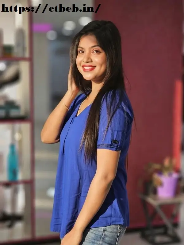 female escort Lonavala profile